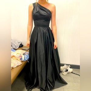 Black Prom Dress!!